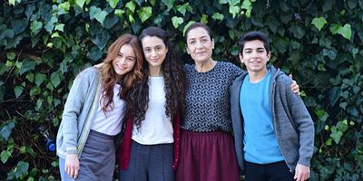 Adı Sevgi 1.Bölüm posteri