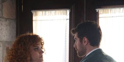 Üç Kız Kardeş 4.Bölüm posteri