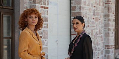 Üç Kız Kardeş 15.Bölüm posteri