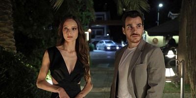 Yalnız Kurt 21.Bölüm posteri