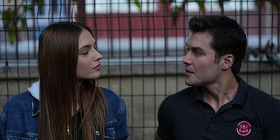 Gelsin Hayat Bildiği Gibi 15.Bölüm posteri