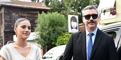 O kız 8.Bölüm posteri