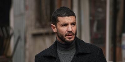 Bir Küçük Gün Işığı 15.Bölüm posteri