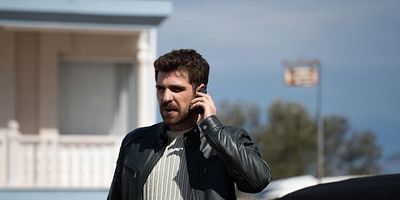 Üç Kız Kardeş 43.Bölüm posteri