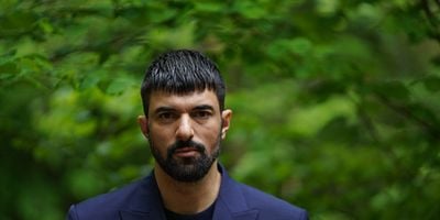 Adım Farah 12.Bölüm posteri