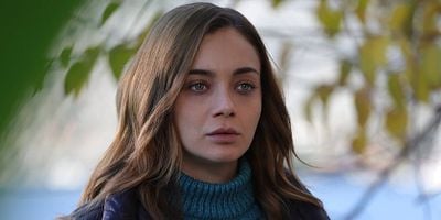 Maviye Sürgün 8.Bölüm Fotoğrafları posteri