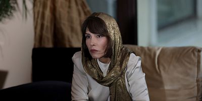 Hudutsuz Sevda 11.Bölüm posteri