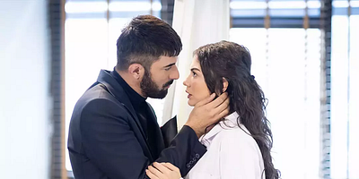 Adım Farah 25.Bölüm posteri