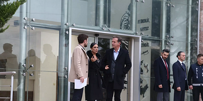 Üç Kız Kardeş 66.Bölüm posteri