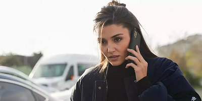 Bambaşka Biri 15.Bölüm Final posteri