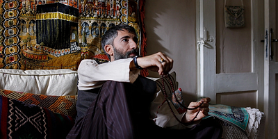 Kızıl Goncalar 8.Bölüm posteri