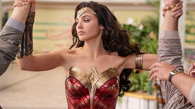"Wonder Woman 3" Çıkmazı: Gal Gadot Filmin İptal Edilmediğini Söyledi Ama... haber görseli