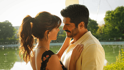 "Güneşin Doğduğu Yer"den İlk Fotoğraflar Paylaşıldı: Burak Özçivit ve Beyza Gümülcine Yan Yana! haber görseli