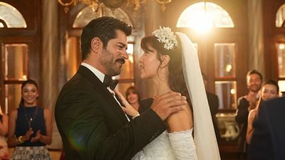 Burak Özçivit’in Yeni Dizisi "Güneşin Doğduğu Yer" 17 Eylül'de ATV'de Başlıyor! haber görseli