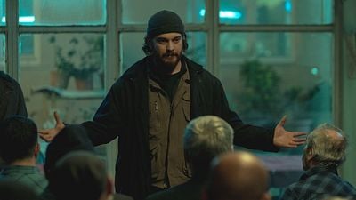 Netflix'in Yeni Dizisi "Kübra"dan Yeni Video: Elektrik Kesintilerinin Sorumlusu Kim? haber görseli