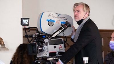 Christopher Nolan, Büyük Ölçekli Filmlerden Neden Vazgeçemiyor?