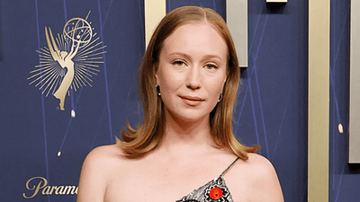 "Hacks" 5. Sezonla Final Yapıyor: Hannah Einbinder Veda İçin Hazır Olduklarını Açıkladı haber görseli