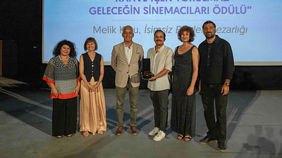 Ayvalık Uluslararası Film Festivali Görkemli Törenle Başladı: "Geleceğin Sinemacıları Ödülü" Melik Kuru’ya Verildi haber görseli