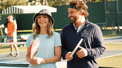 Kortta Savaş Başlıyor: Jake Johnson Başrollü Komedi Filmi "The Dink"ten İlk Fragman Yayınlandı! haber görseli