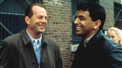 M. Night Shyamalan: Bruce Willis İçin Çok Ağladım, Ona Minnetarım