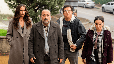 Tolga Çevik ve İbrahim Büyükak'ın Başrollerini Paylaştığı "Kalender Pide"den Afiş ve Tanıtım Geldi haber görseli