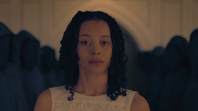 "The Handmaid’s Tale"in Spinoff Dizisi "The Testaments"tan İlk Kareler Yayınlandı haber görseli