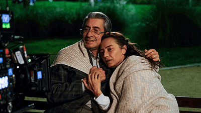 Ayça Ayşin Turan, Erkan Petekkaya ve Ayça Bingöl’ün Başrollerini Paylaştığı "Al Beni Baba"nın Çekimleri Devam Ediyor haber görseli