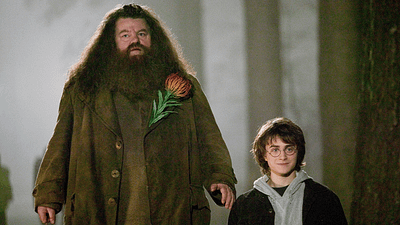 Nick Frost İlk Kez Hagrid Kostümünde: HBO’nun “Harry Potter” Dizisinden Yeni Görsel Geldi haber görseli