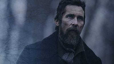 "The Pale Blue Eye" Afişi Christian Bale'in Gizemli Dedektifini Öne Çıkarıyor haber görseli