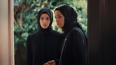 Özcan Deniz ve Özgü Namal Başrollü "Kızıl Goncalar"dan İlk Fragman haber görseli