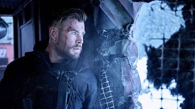 Joe Russo, Chris Hemsworth'lü "Extraction" Üçlemesine Yeşil Işık Yaktı haber görseli