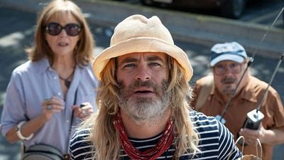 Chris Pine'ın Yönettiği ve Başrolde Oynadığı "Poolman"den İlk Fragman haber görseli