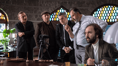 Disney+ Dizisi "Sekizinci Aile"den Kahkaha Dolu Fragman haber görseli