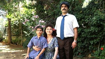 Selçuk Aydemir'in "Mahalleden Arkadaşlar" Filminden Yeni Fragman! haber görseli