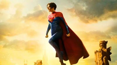 "The Flash" Filminin Supergirl'ü, Henry Cavill'in Onayını Aldı