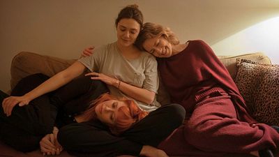 "His Three Daughters" Fragman: Elizabeth Olsen, Natasha Lyonne, Carrie Coon Başrolde! haber görseli