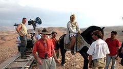 Kahramanlara Tamam Politikaya Devam haber görseli