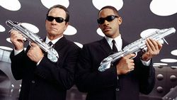 Yine Siyah Giyerler haber görseli