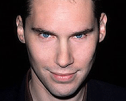 Singer İnternete Giriyor haber görseli