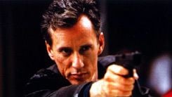 Büyük Balıklar Arasında haber görseli