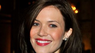 ABC Mandy Moore'un Dizisi İçin Sipariş Verdi haber görseli