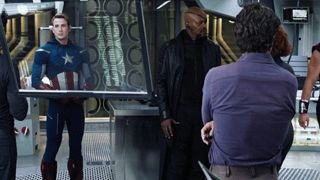 Yenilmezler (The Avengers) Filminden Eğlenceli Kamera Arkası Görüntüleri haber görseli