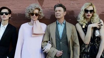 Tilda Swinton David Bowie'nin Klibinde Rol Aldı haber görseli