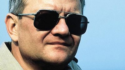 Tom Clancy Vefat Etti haber görseli