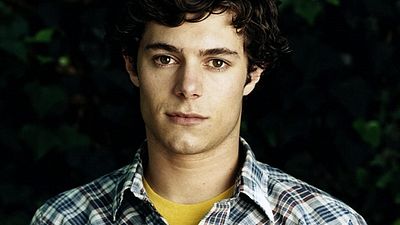 New Girl'e Adam Brody Geliyor haber görseli
