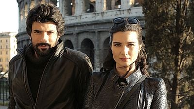 Kara Para Aşk’ta Bu Akşam: Elif ve Ömer Roma’da! haber görseli
