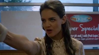 Katie Holmes da Silah Kuşandı!