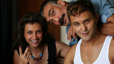 Vay Başıma Gelenler! 2 Buçuk Filminin Sahnelerine İzleyiciler Karar Verdi haber görseli