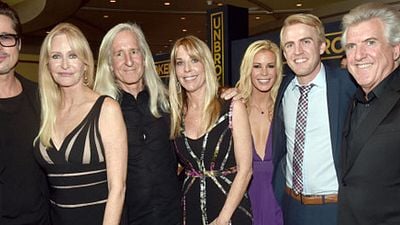 Angelina Jolie Su Çiçeği Oldu, Kendi Filminin Galasına Gidemedi! haber görseli