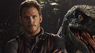 Chris Pratt'ın Dinozor Aşkı! haber görseli